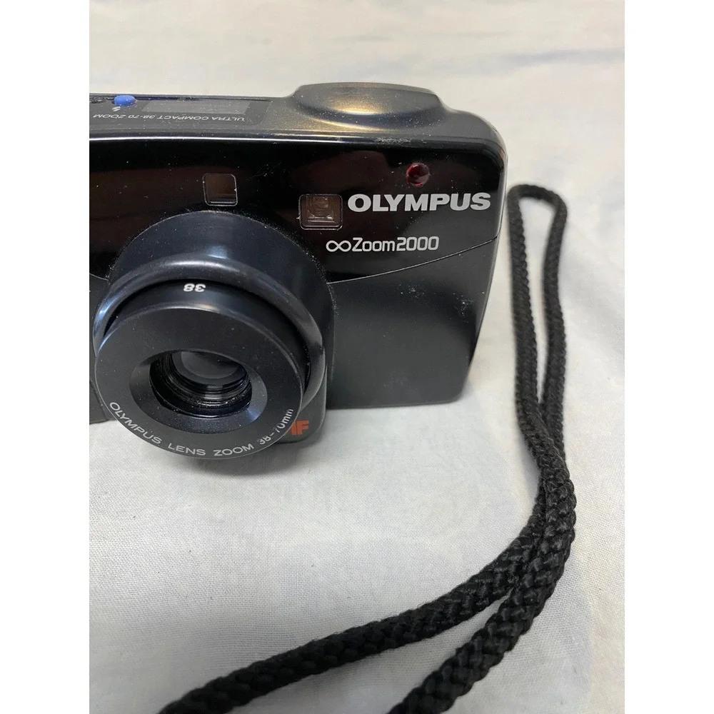 Olympus Infinity Zoom 2000 35mm Film Camera 38-70mm AF Tested Working Japan